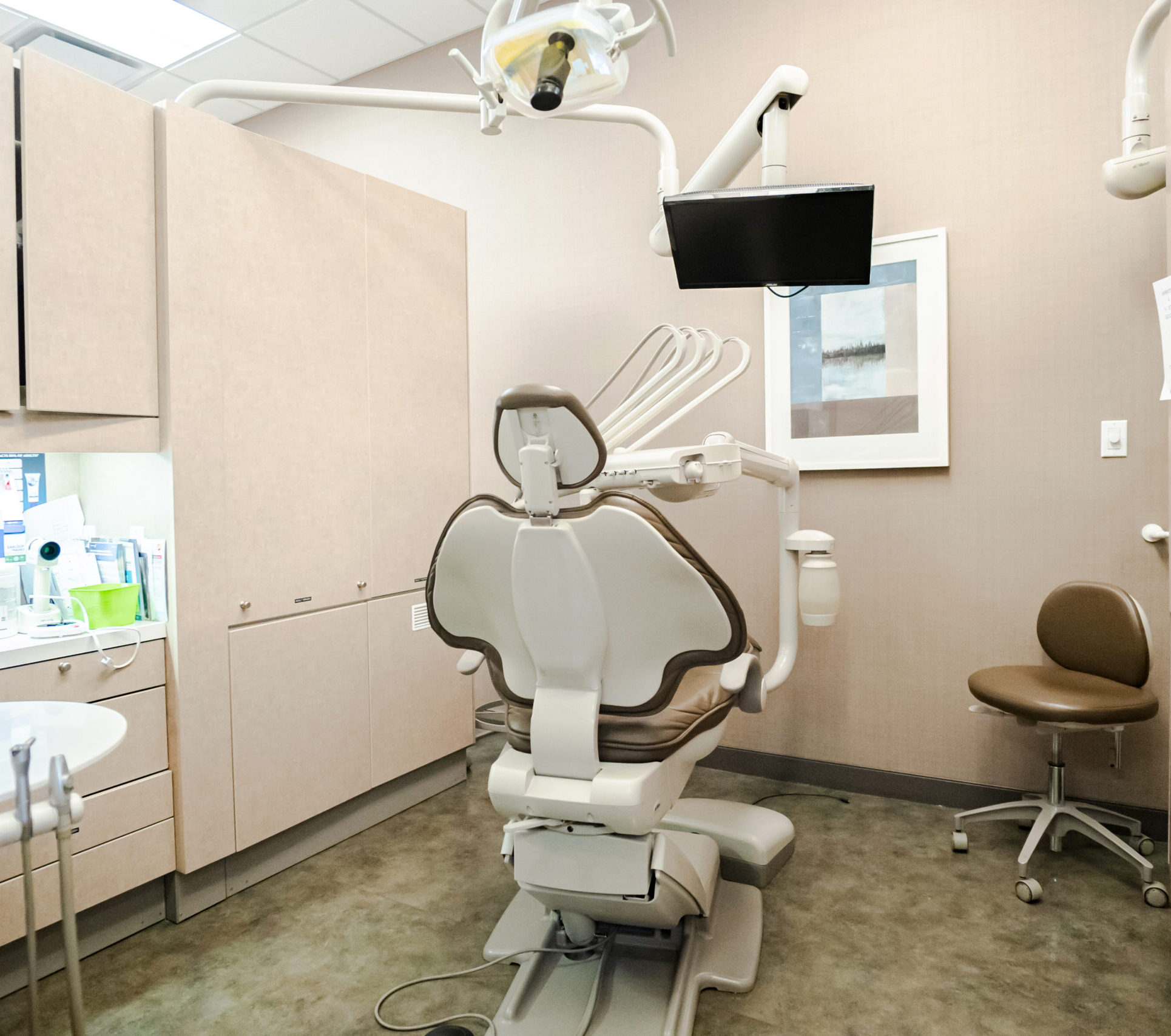Modern Dental Treatment Room